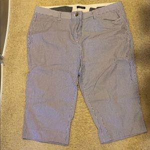 Lands’ End Seersucker Capris